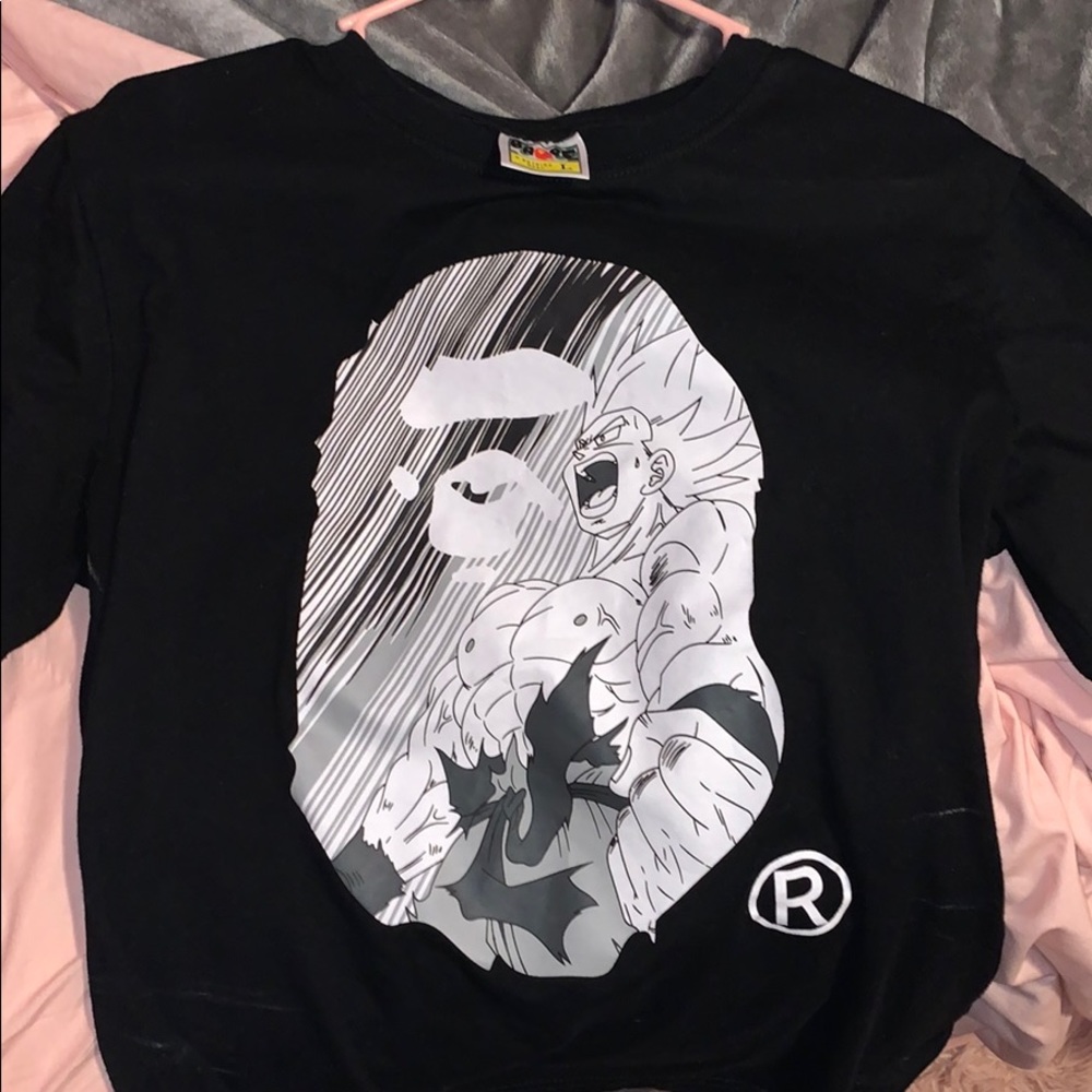bape shirt worn twice its like new.